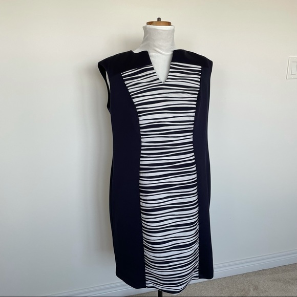 Dressbarn 14W scuba knit navy and white dress - Picture 2 of 7